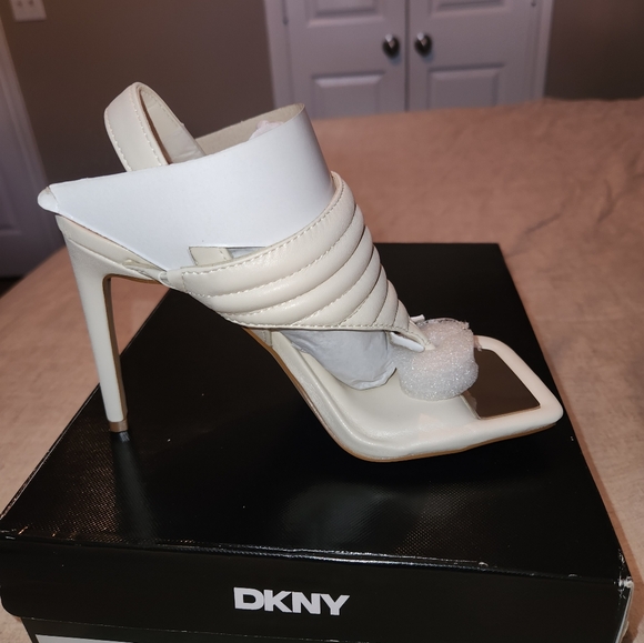 Ranae Square-Toe Slingback Dress Sandals - Picture 2 of 6